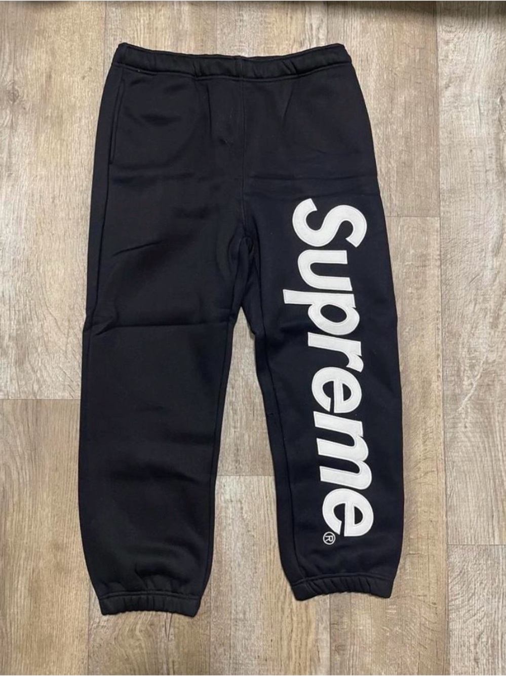 Black supreme Sweatpants Size medium